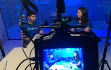 Ética e IA no audiovisual corporativo: até onde as empresas podem ir na geração de roteiros e vozes?